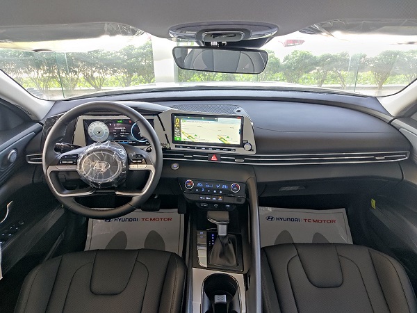 hyundai elantra 1.6 at