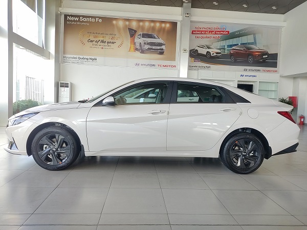 elantra 1.6 at