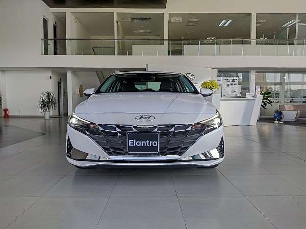elantra 1.6 at