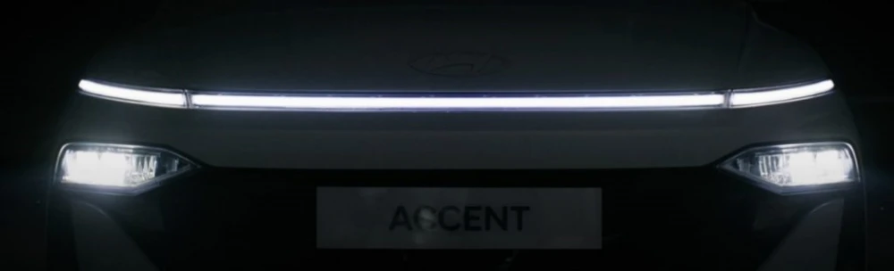 den-xe-hyundai-all-new-accent