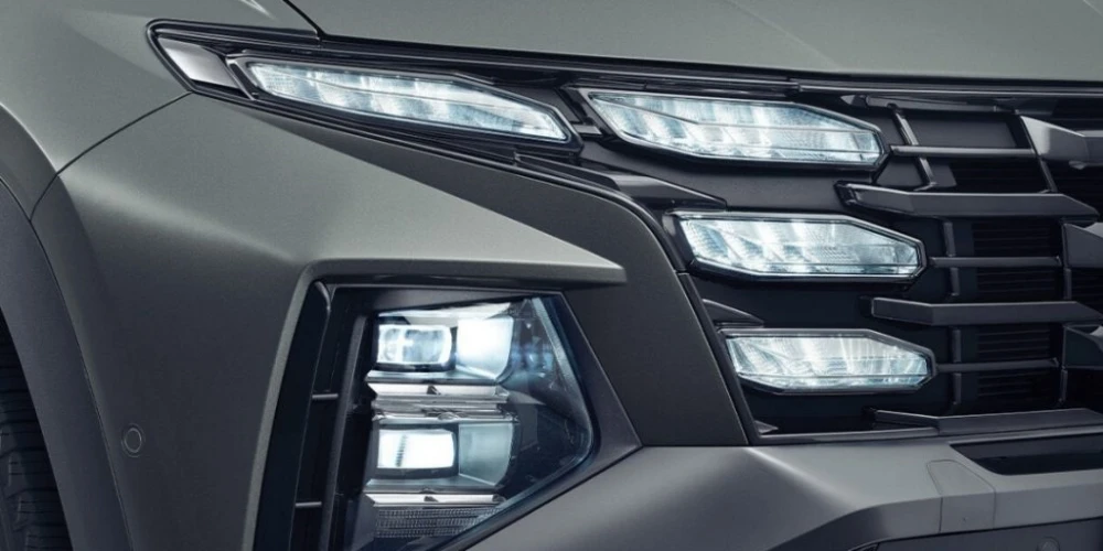den-xe-hyundai-tucson