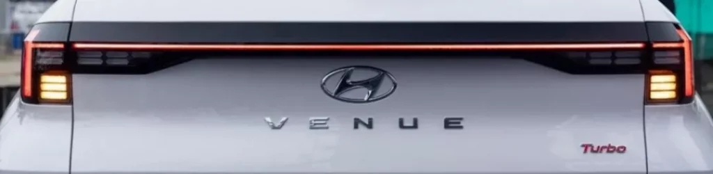den-hau-xe-hyundai-venue
