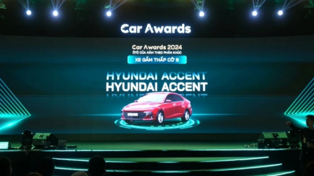gia-xe-hyundai-accent-1