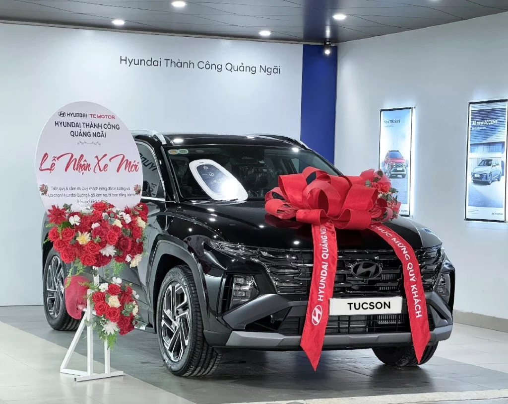 ban-giao-xe-hyundai-tucson-hyundai-quang-ngai